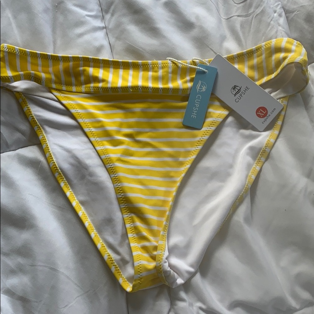 Cupshe high waisted bottom
